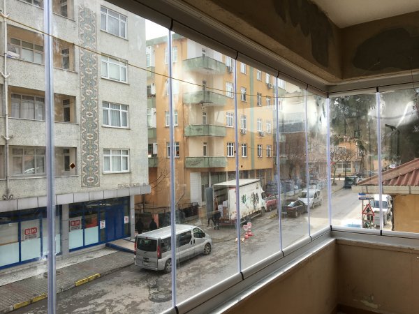 Velibaba Mahallesi Cam Balkon